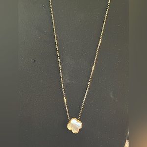 real 18k saudi gold mother of pearl clover necklace